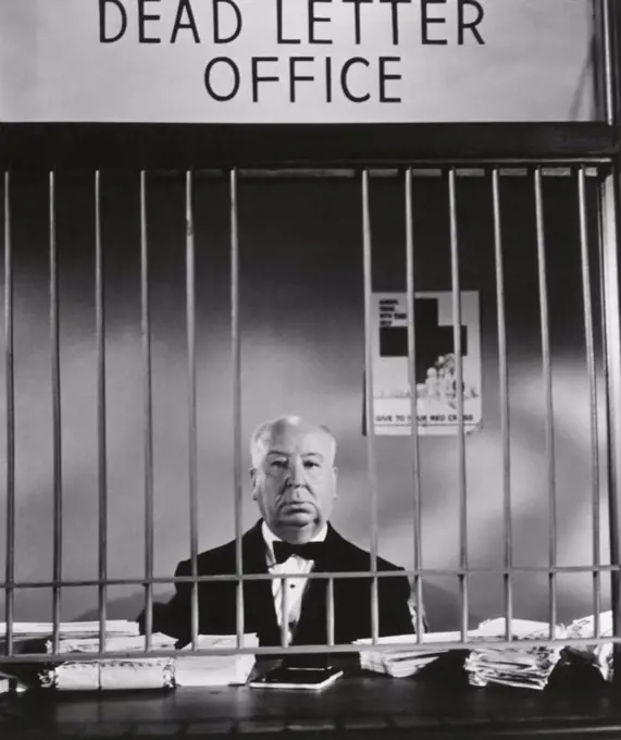ALFRED HITCHCOCK in ALFRED HITCHCOCK PRESENTS (1955), directed by ALFRED HITCHCOCK.