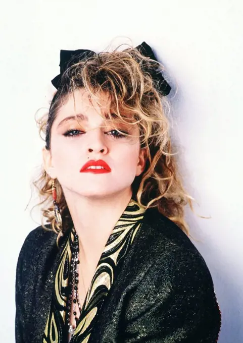 MADONNA in DESPERATELY SEEKING SUSAN (1985), directed by SUSAN SEIDELMAN.