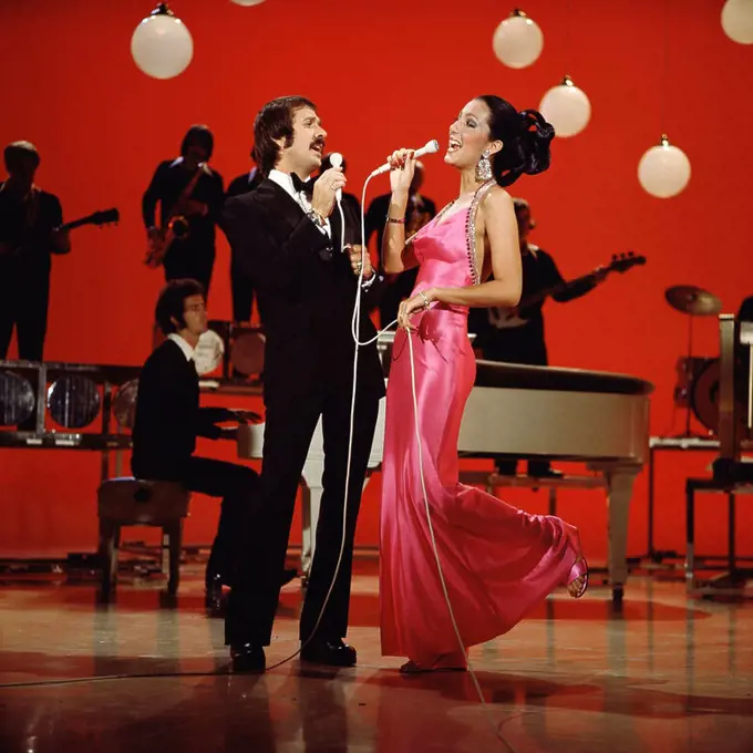 SONNY BONO and CHER in THE SONNY AND CHER COMEDY HOUR (1971), directed by ART FISHER.