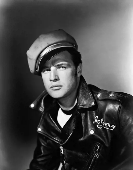 MARLON BRANDO in THE WILD ONE (1953), directed by LASZLO BENEDEK.