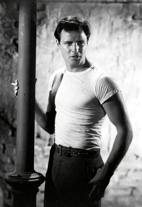 MARLON BRANDO in A STREETCAR NAMED DESIRE (1951), directed by ELIA KAZAN.