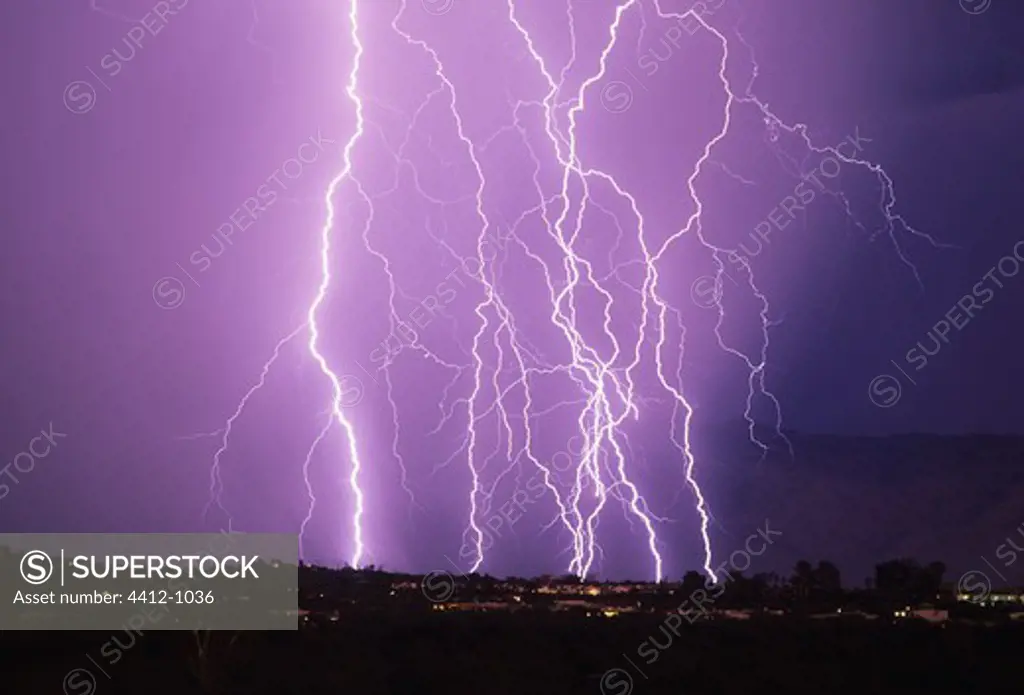 USA, Arizona, Tuscon, Lightning striking