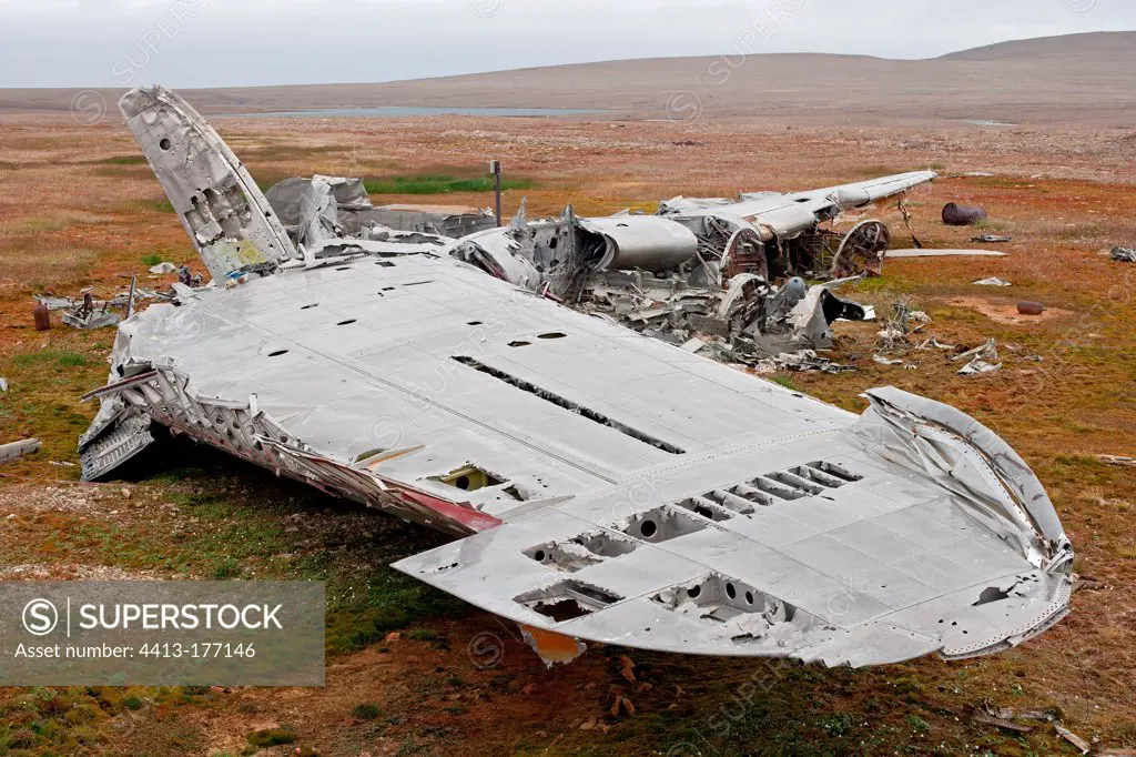 Plane crash near Resolute Bay Airport Cornwallis island