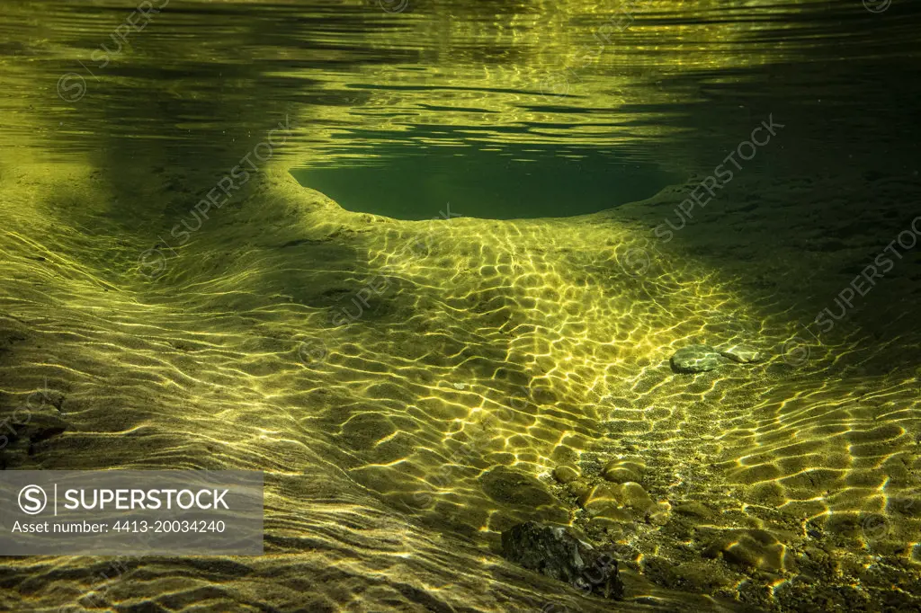 Calavon River in the Oppedette Gorges, Alpes de Haute Provence, PNR Luberon, Sensitive Natural Area, France