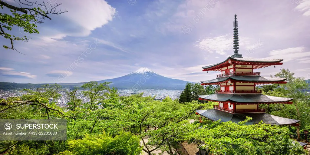 Mont Fuji's view on Chureito pagoda, Japan