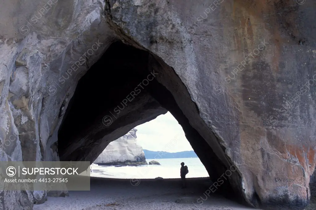 Naturel arch in a seaside cliff New Zealand