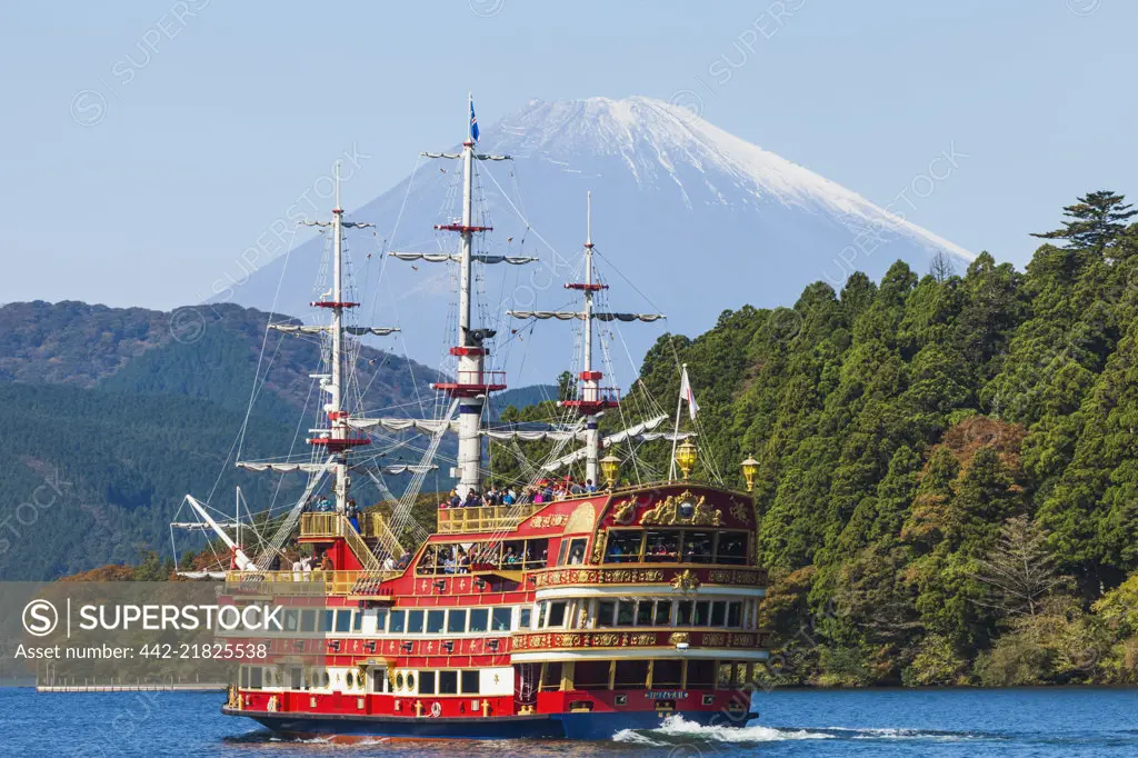 Japan, Honshu, Fuji-Hakone-Izu National Park, Lake Ashinoko and Mt.Fuji, Tourist Sightseeing Boat