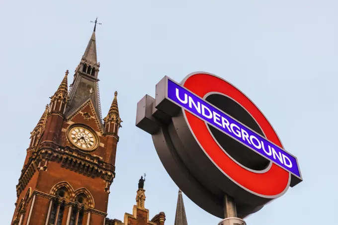 England, London, Underground Sign