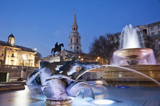 UK, London, Trafalgar Square Fountain