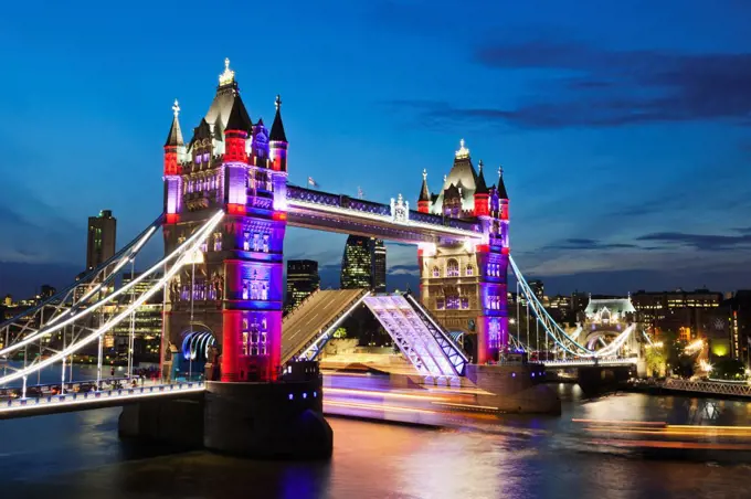 UK, England, London, Southwark, Tower Bridge