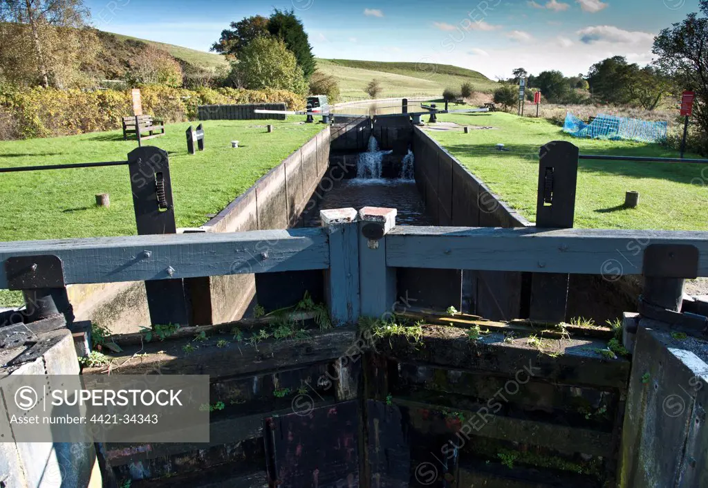 Canal lock built from iron because of sandy soil conditions, Beeston Iron Lock, Shropshire Union Canal, Beeston, Tarporley, Cheshire, England, october