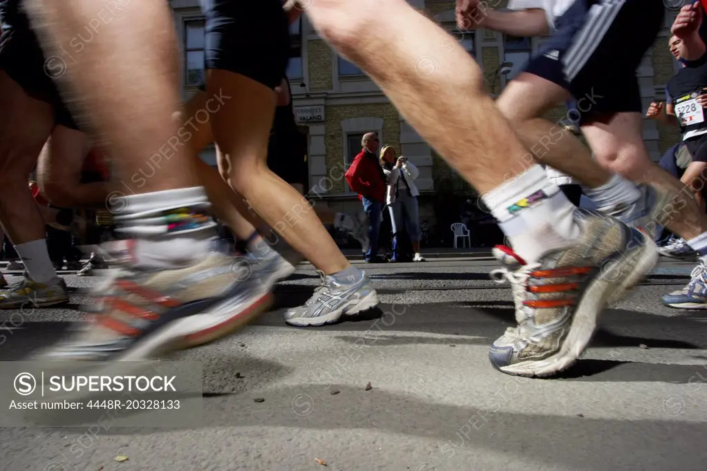 Feet in a marathon race