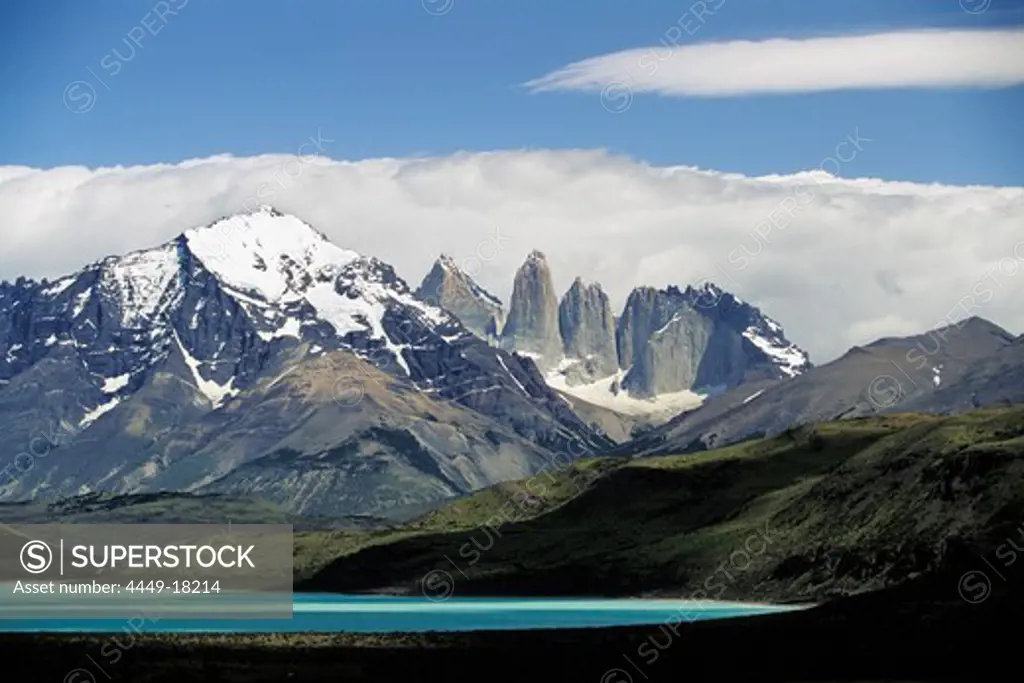 Paine Mountains, Torres del Paine Nationalpark, Patagonia, Chile