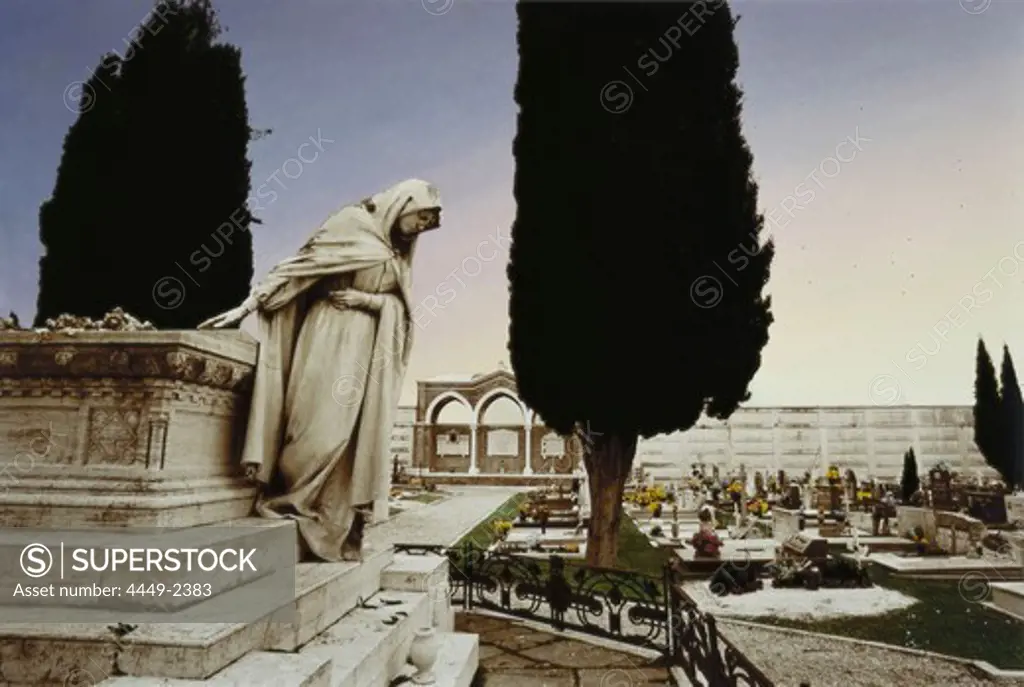 Donna Leon, Death in a Strange Country, Cemetary with gravers and tombs, San Michele, Venice, Italy