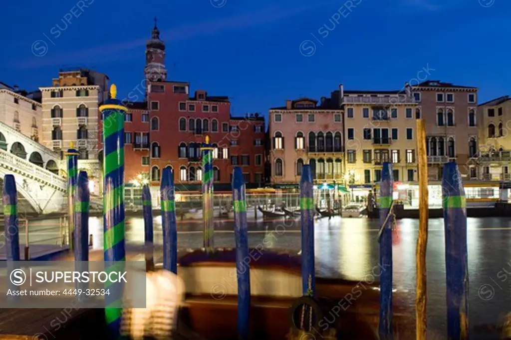 View of the Rialto Bridge, Venice, Italy, Europe