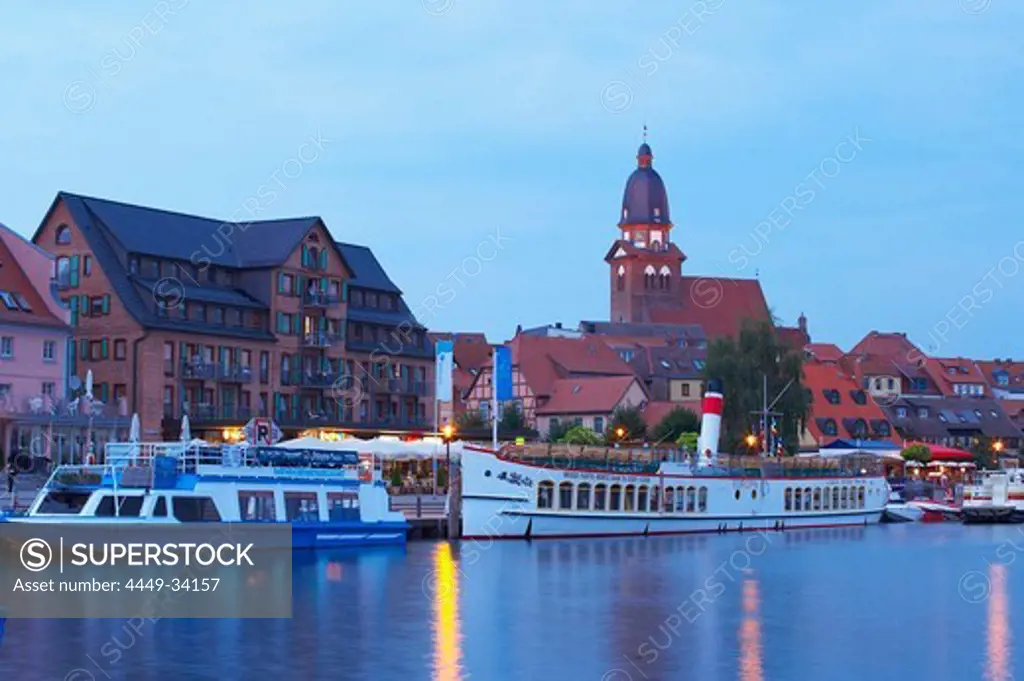 Mueritz-Elde-Wasserstrasse, Mecklenburgische Seenplatte, Waren, Mueritz, Mecklenburg-Vorpommern, Germany, Europe