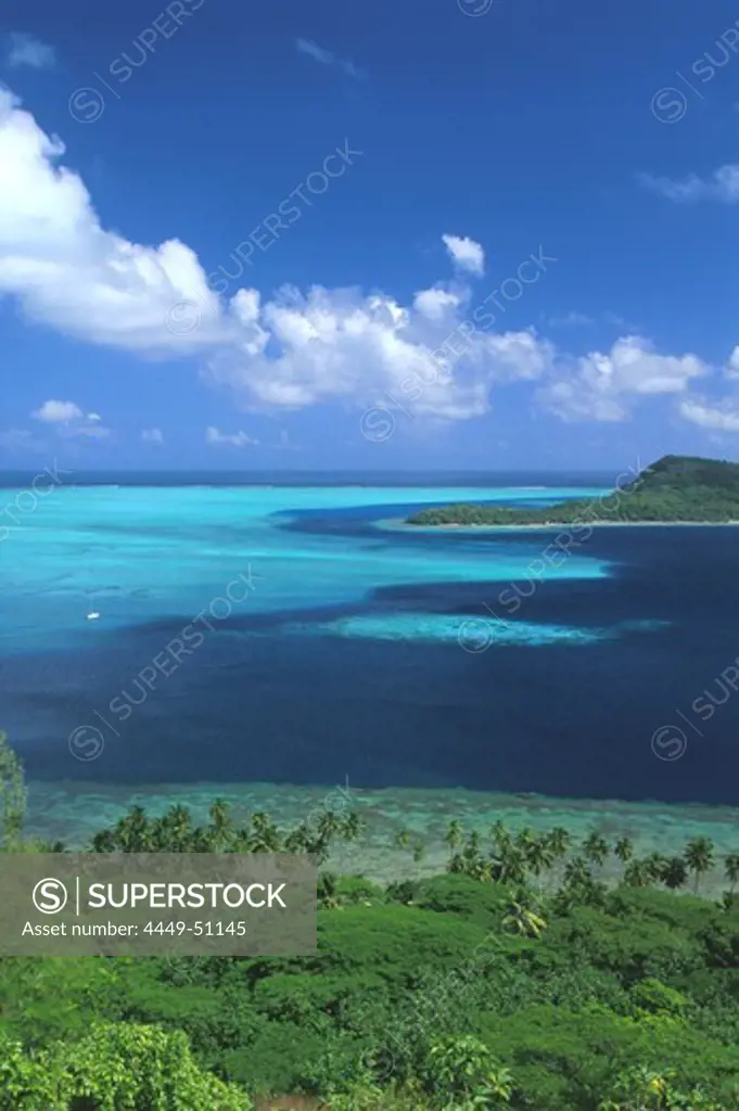 Lagoon against Motu Toopua near Matira, Bora-Bora, French Polynesia