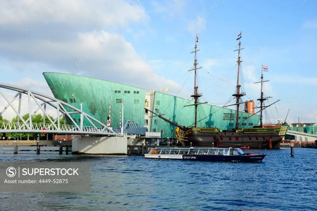 NEMO Technology Center and sailing ship replica of the maritime museum, Scheepvaart Museum, Amsterdam, the Netherlands, Europe