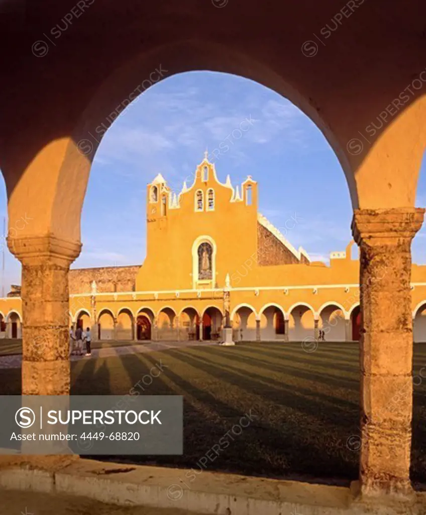 Franciscan monastery, Izamal, Yucatan, Mexico