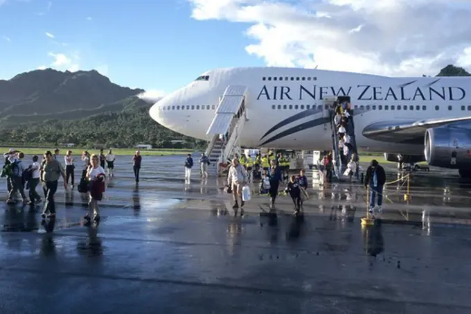 Air New Zealand 747-400, Rarotonga Airport, Rarotonga, Cook Islands