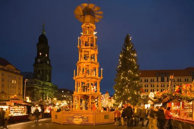 Christmas market, Dresden, Saxony, Germany