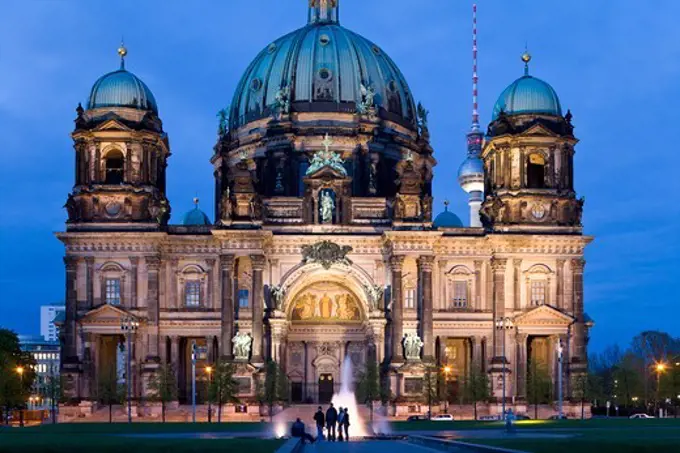 The illuminated Cathedral of Berlin in the evening, Berliner Dom and the Television Tower in the background, Berlin, Germany, Europe