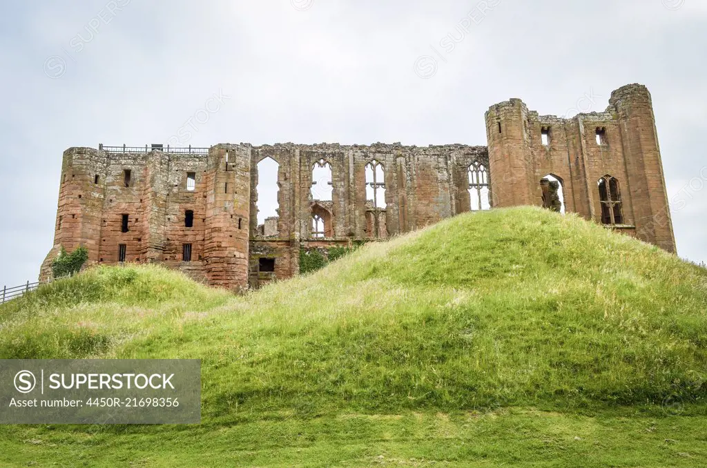 Exterior view of the medieval keep of Kenilworth Castle, Warwickshire.