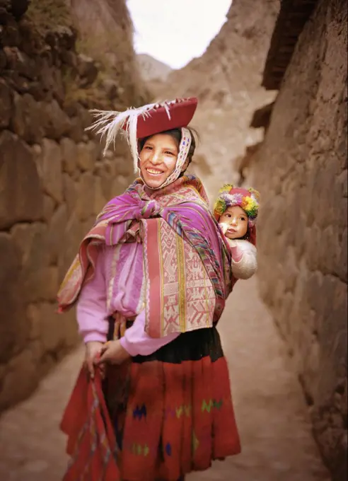 Peruvian woman in alleyway