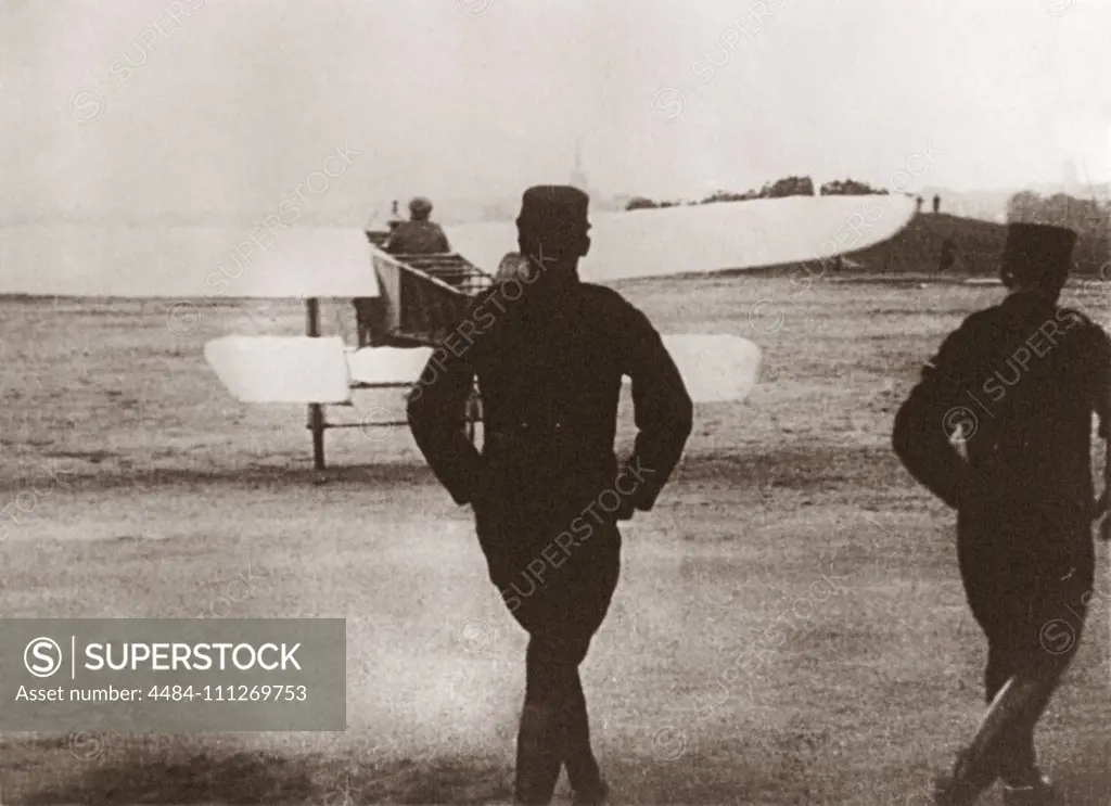 The flight that is referred to as the start of the swedish aviation history. On september 18 1910, baron Carl Cederström made his first flight after having finished a french flying school. He was the first airplane aviator in Sweden with certificate number 1. Pictured the start moment on a grass airfield in Stockholm.