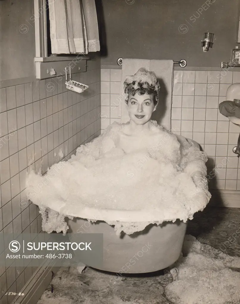 1948, Young woman bathing