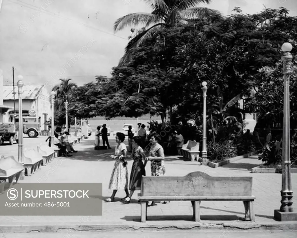 Mexico, Colima, Manzanillo, People on old town square