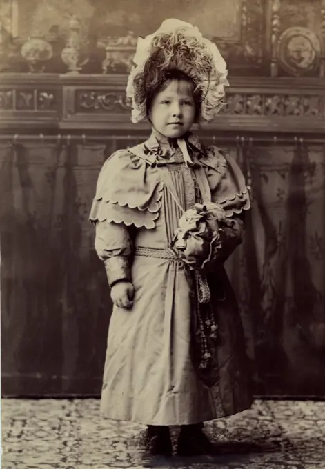 USA, Rhode Island, Newport, Portrait of girl, 1890