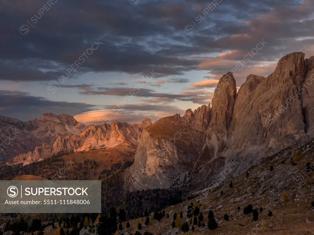 Blick vom Sellajoch Richtung Grödnerjoch, Südtirol, Italien, Europa;Dolomites, Sella Pass South Tyrol, Italy