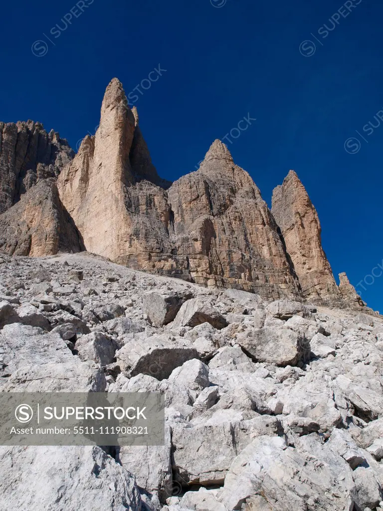 The Tre Cime, Dolomites, South Tyrol, Italy, Die Drei Zinnen;The Tre Cime, Dolomites, South Tyrol, Italy