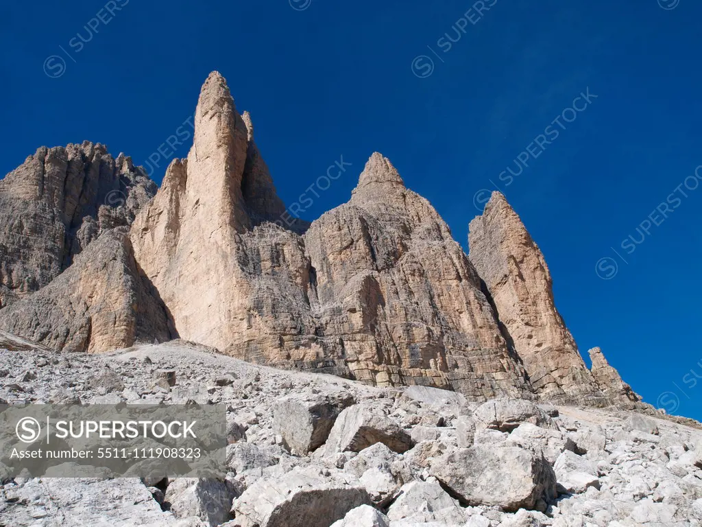 The Tre Cime, Dolomites, South Tyrol, Italy, Die Drei Zinnen;The Tre Cime, Dolomites, South Tyrol, Italy