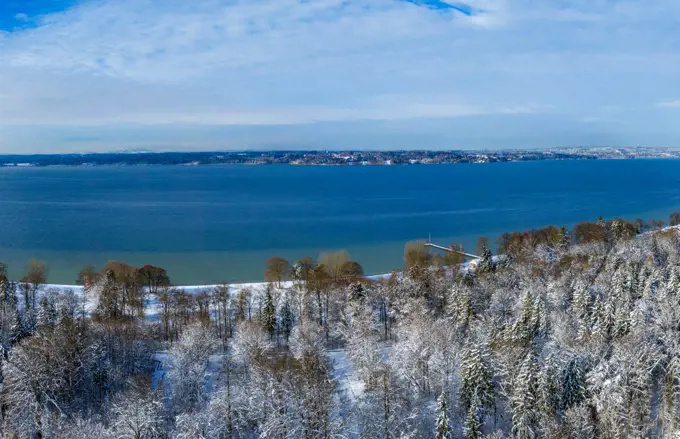 Winter landscape near Ambach, Bavaria, Germany