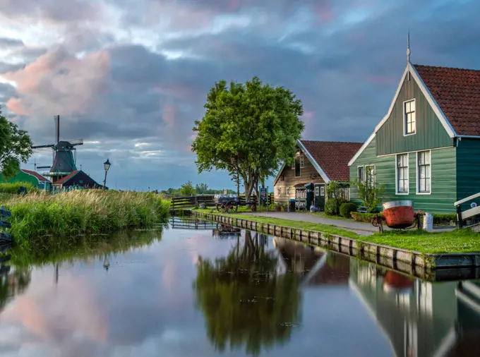 Traditional Wooden Haus, Zaanse Schans, Zaandam, Netehrlands