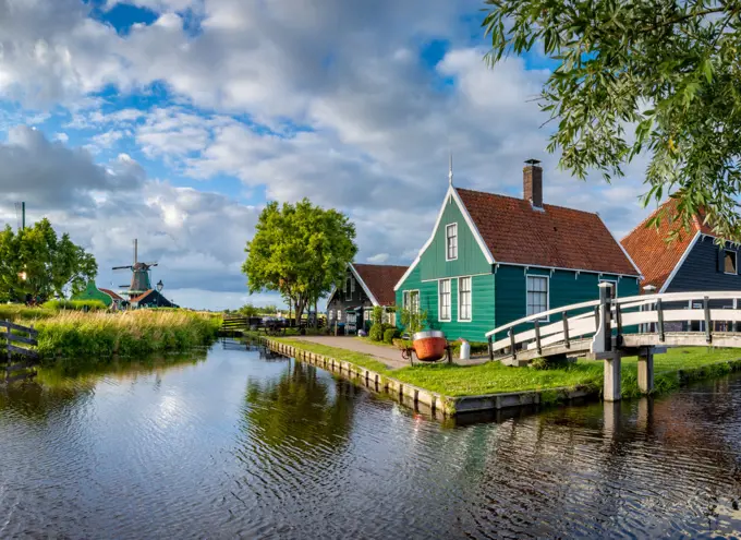 Traditional Wooden Haus, Zaanse Schans, Zaandam, Netehrlands