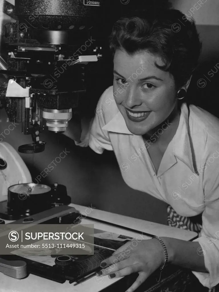 Yvonne Rae, of Bardwell Park. makes a charming background for a new enlarge at the Photographic Trade Exhibition in the Town Hall this week. August 05, 1954.