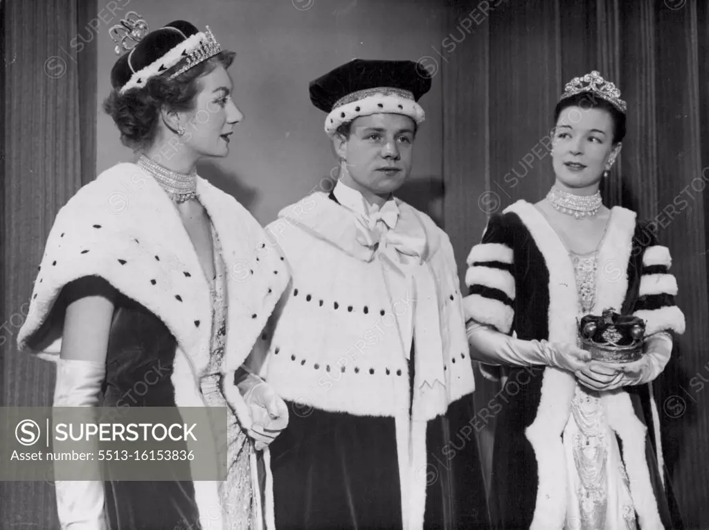 Queen Elizabeth II Coronation - 1953 - Fashions, Coronets & Hair Styles - British Royalty. January 11, 1953. 