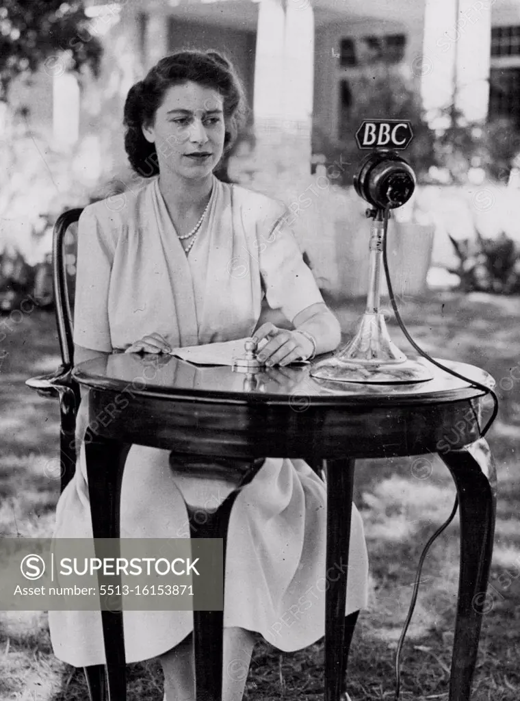 Princess Elizabeth's 21st Birthday Speech -- Princess Elizabeth broadcasting her speech. Princess Elizabeth, who celebrated her 21st birthday, at Capetown to-day, broadcast a speech to the ***** of the Empire from the gardens of Government House at Capetown this evening. May 21, 1947. (Photo by Topical Press).