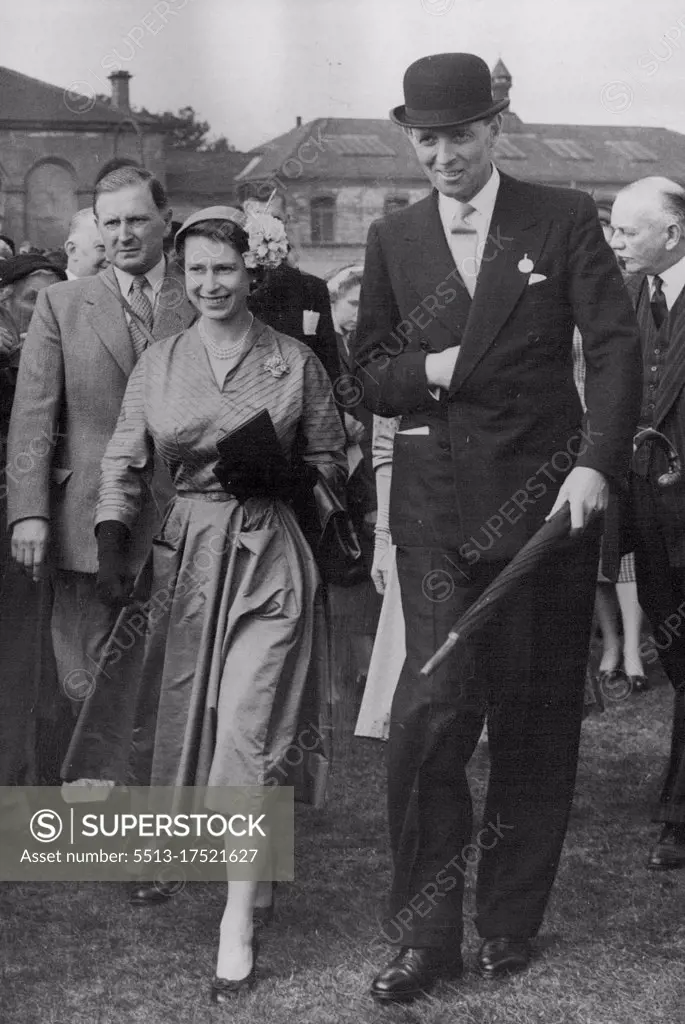 Queen Elizabeth - General Scenes - 1955. September 14, 1955. (Photo by Sports & General Press Agency Limited).