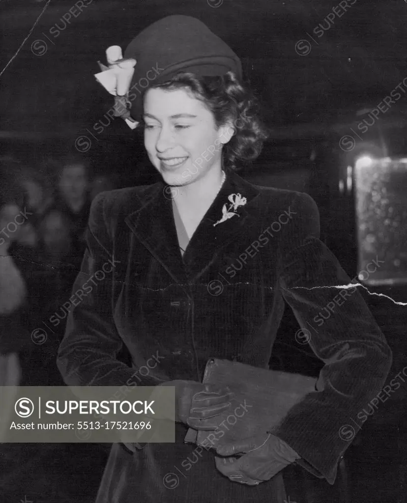 Princess Elizabeth, Princess of Edinburgh, Photographed last week outside Dorland Hall, London, where she went to see an exhibition of photographs of her wedding. December 30, 1947. (Photo by Reuterphoto).