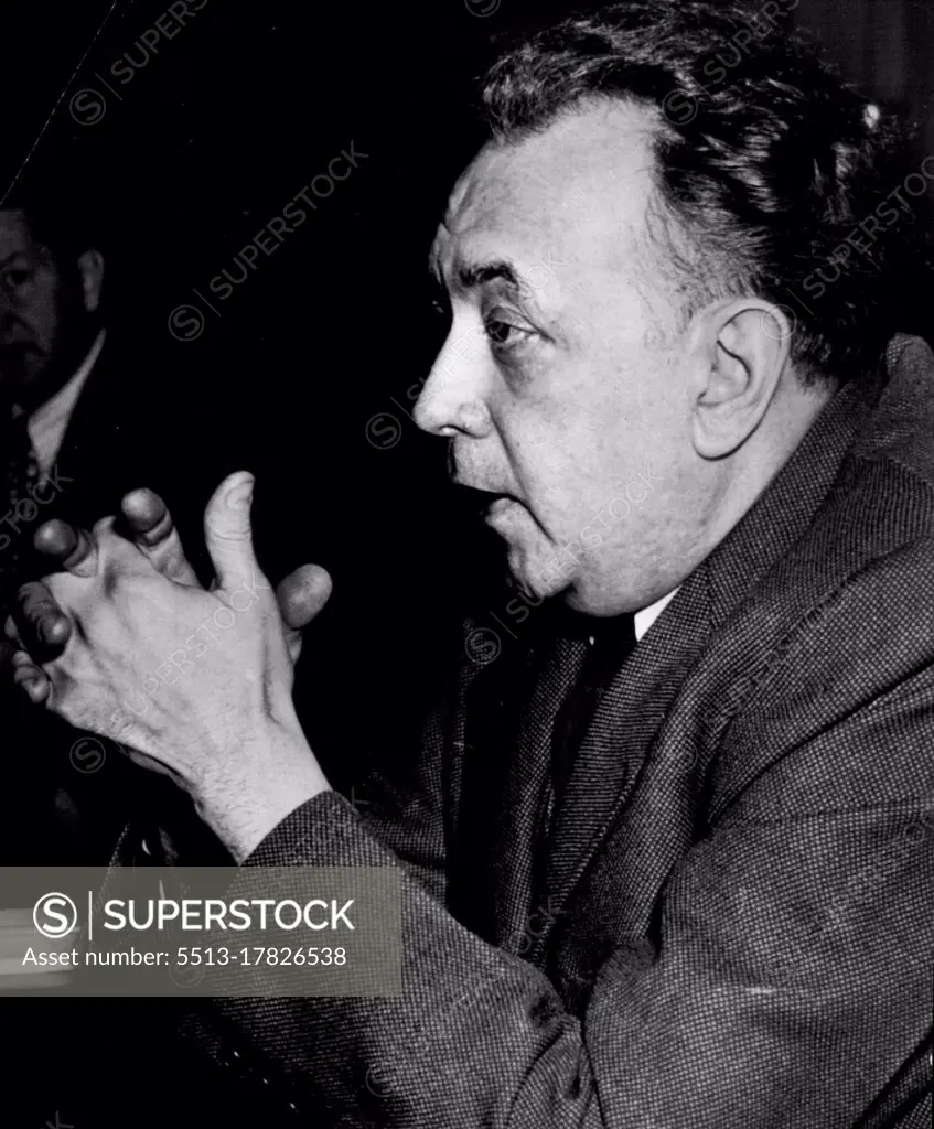 Voice of America Writer Testifies - Rene Borgia, NBC Voice of America writer, testifies today before the joint Senate Subcommittee named from the foreign relations, and executive departments expenditures committees to probe shortwave foreign broadcasts of State department. June 1, 1948. (Photo by AP Wirephoto)