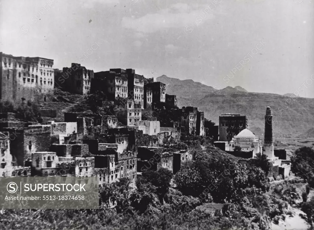 The Kingdom of Yemen: The Town Of IBB.Ibb has a population of 25,000; the Kingdom of Yemen occupies the South-west corner of Arabia between Asir and the Aden Protectorate, with an estimated area of 74,000 square miles and a population of about 3½ millions.March 29, 1955. (Photo by Camera Press).