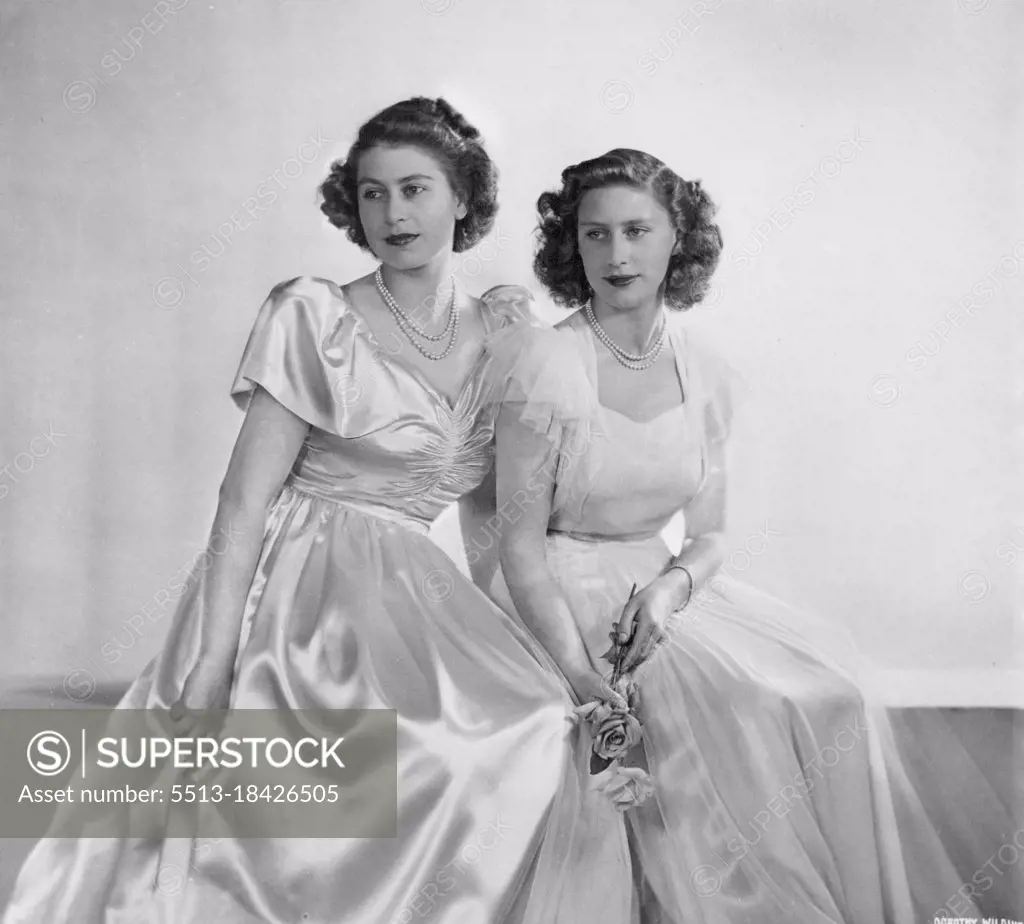 Queen Elizabeth & Princess Margaret - Earl Portraits. January 6, 1949. (Photo by Dorothy Wilding).