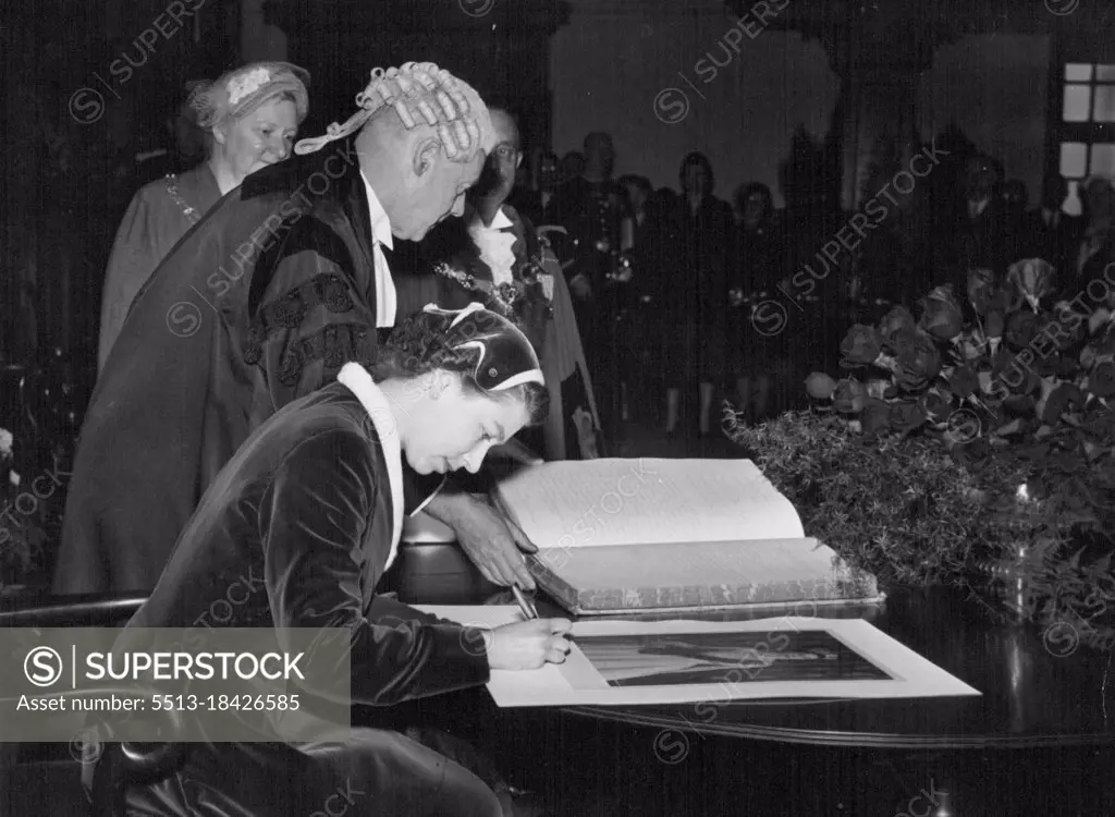 Queen Elizabeth - Writing And Signatures. April 26, 1955. (Photo by Daily Express).