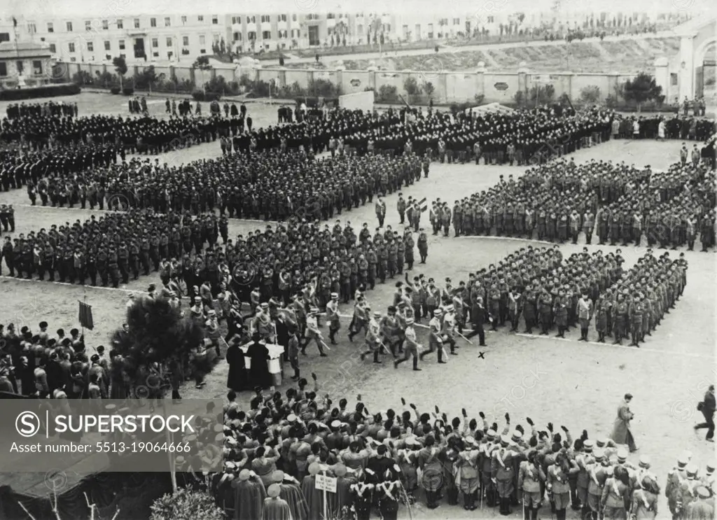 The swearing in of the fascist militia.Mussolini both sworn in the fascist troops in Rome. August 10, 1931.