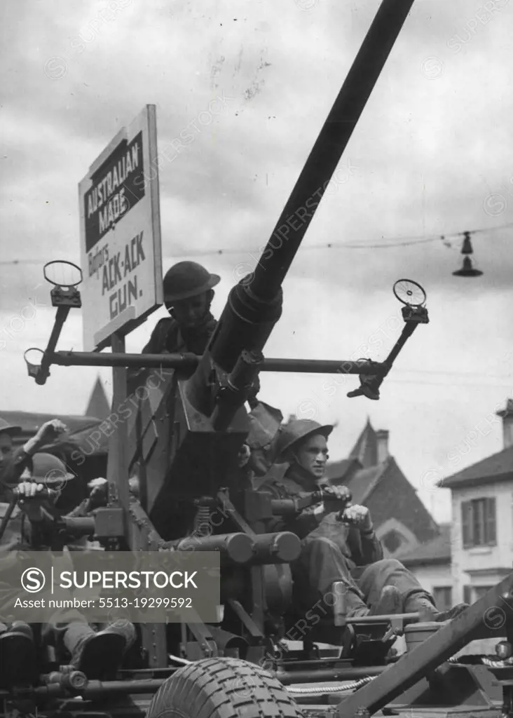 Bofors anti aircraft gun. November 16, 1942.