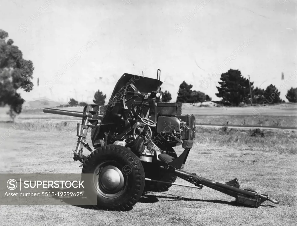 British 2 pounder anti tank gun. May 2, 1941.